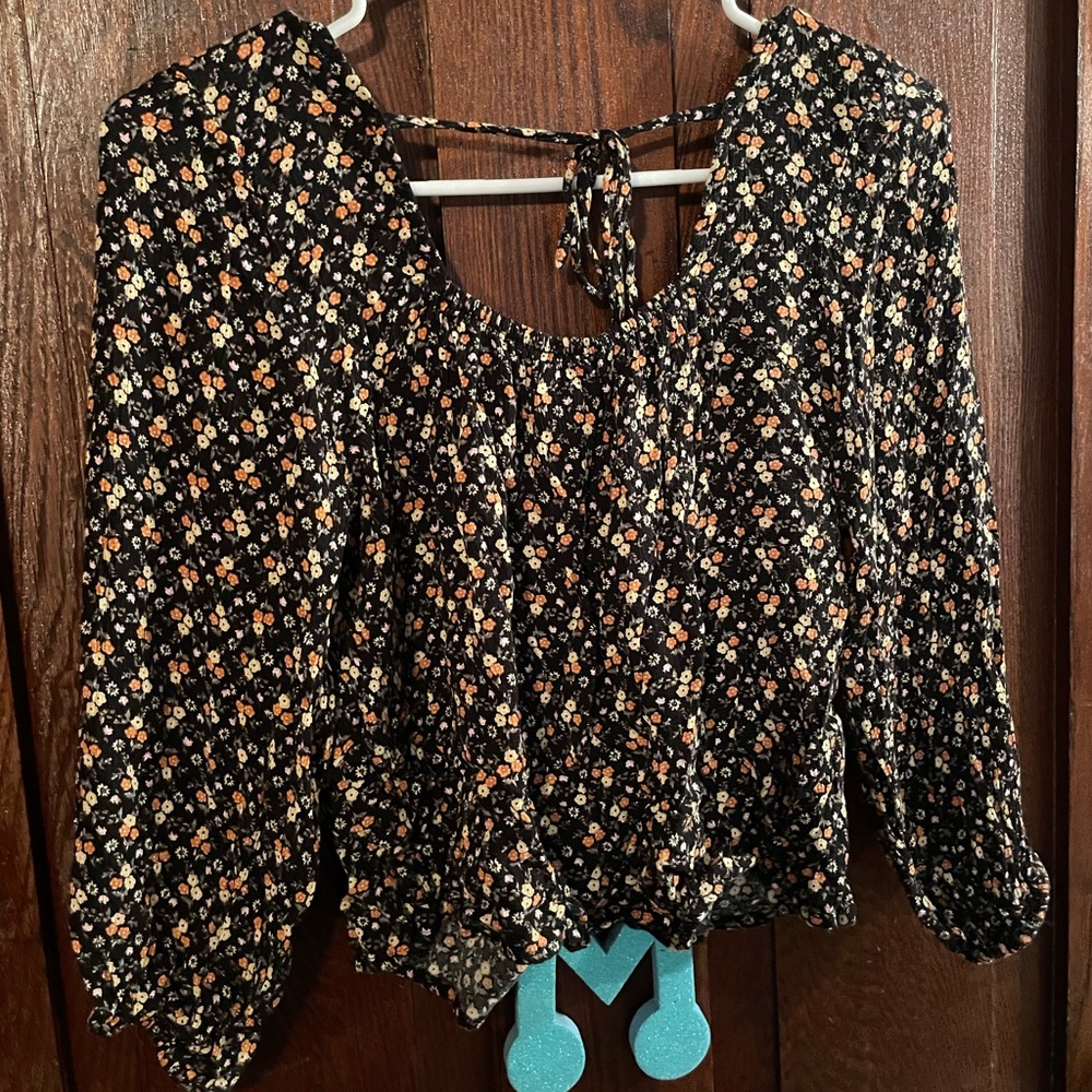 Passport crop top